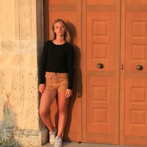 Meet your Posher, Emma